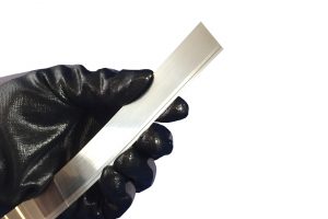 Rasqueta de acero Agergaard con lamela anti-spit